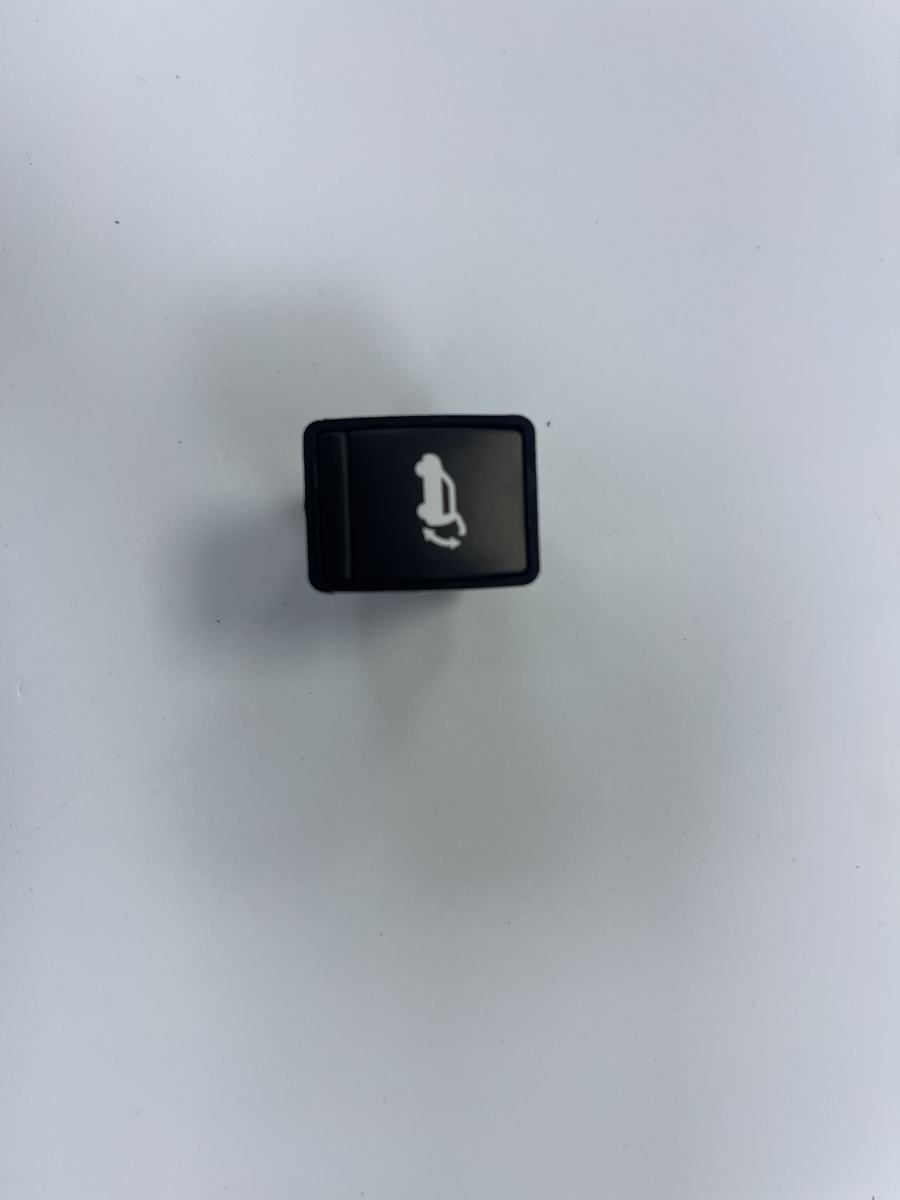 尾门开关